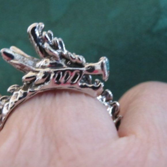 NWOT DRAGON RING Titanium Steel Size 8 (K212) - Picture 2 of 5